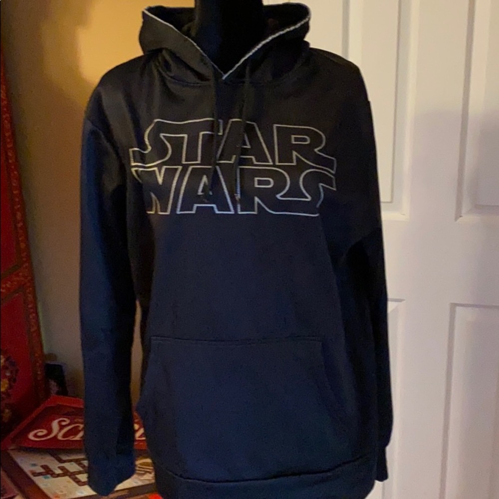 Star Wars fleese lined pulleover size M
